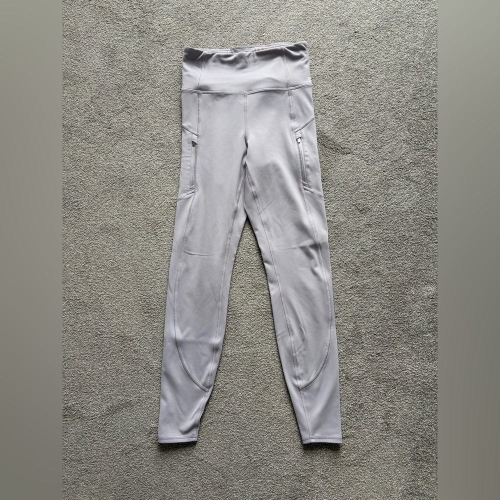 Athleta Rainier Tight in Light Gray